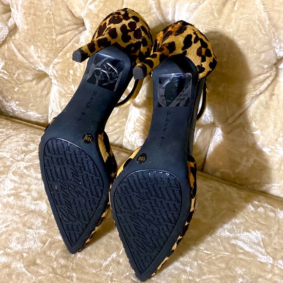 Like new Gianni Bini Leopard heels from Dillards! - Picture 3 of 3